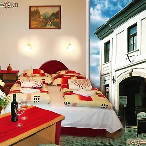 https://arany-barokk-apartman.egerhotels.net
