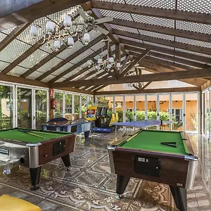 Apartahotel Mijas Costa Oasis By Grangefield Oasis Club