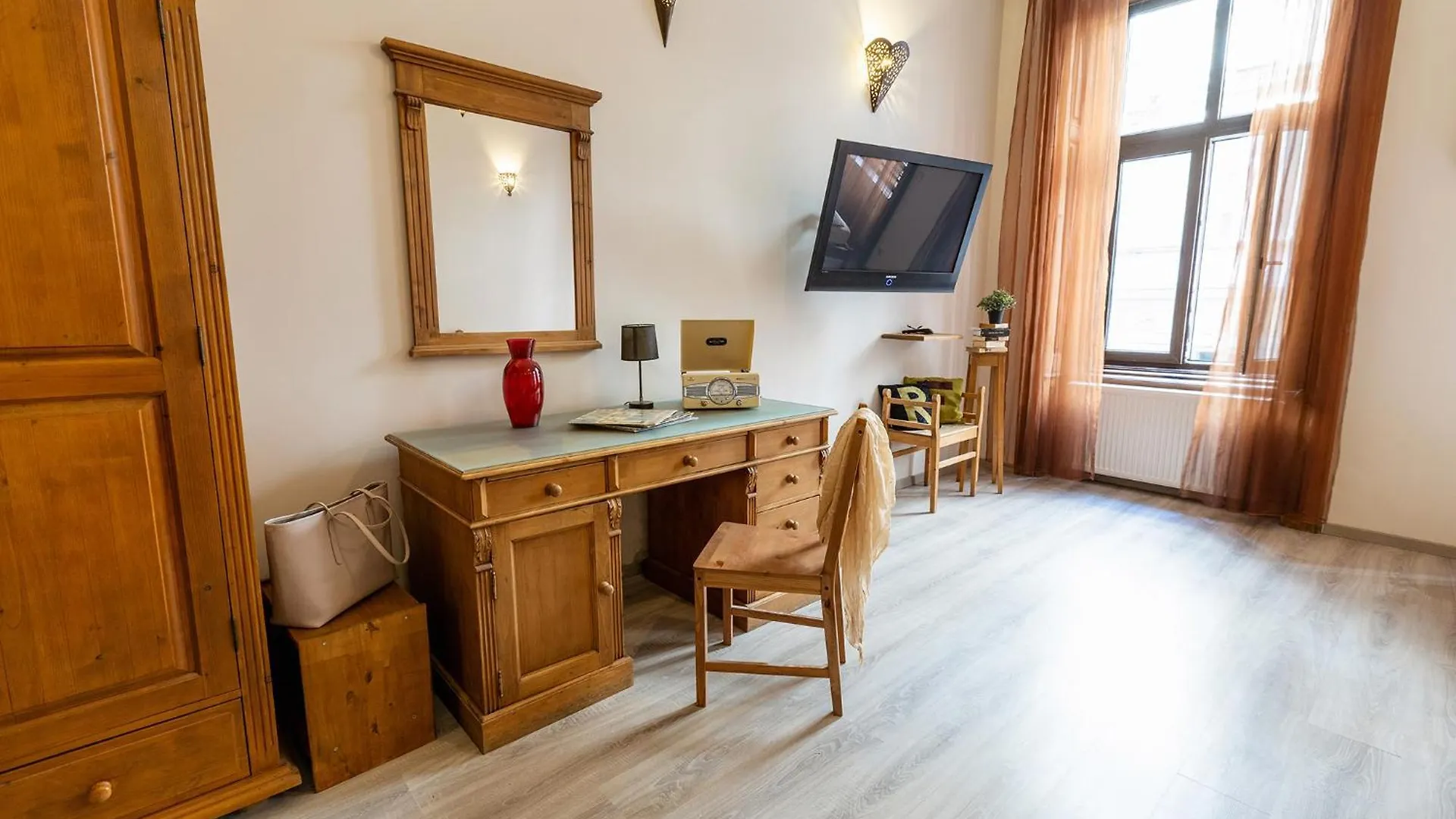 Friends Hostel & Apartments بودابست 0*,  المجر
