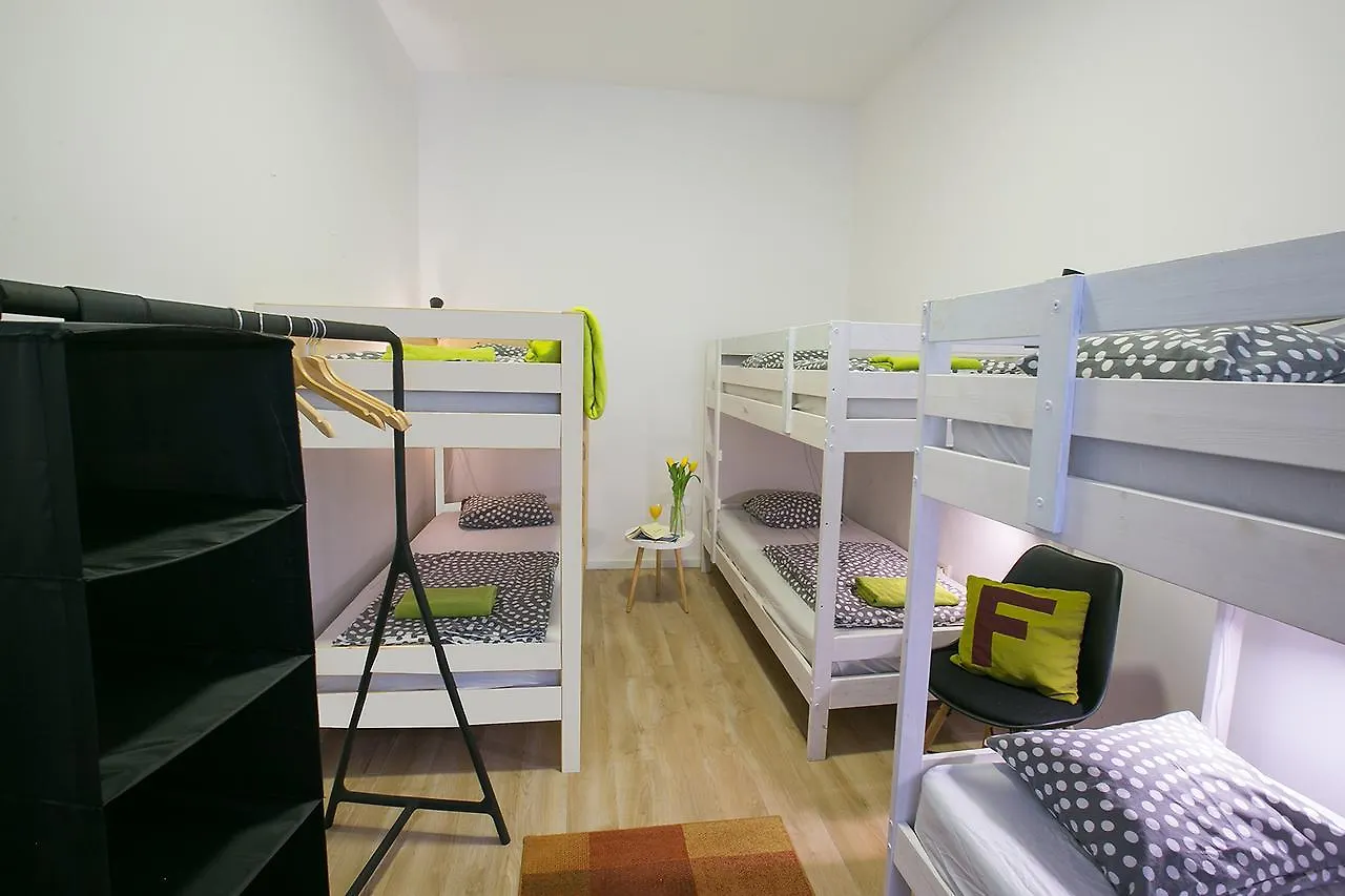Friends Hostel & Apartments بودابست المجر